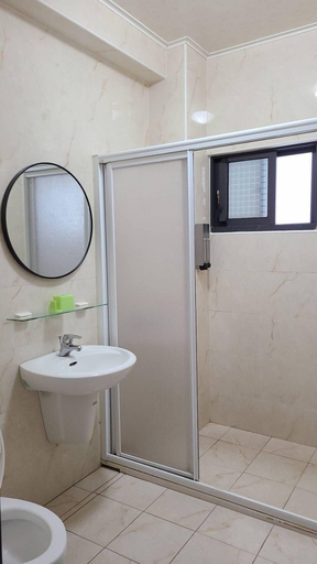 Bathroom 4, New Summer Hostel, Penghu