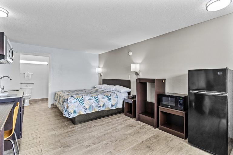 Bedroom 5