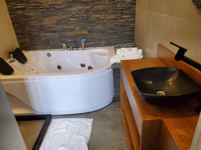 Bathroom 4, Hotel Inti Quito, Quito