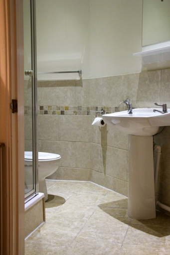 Bathroom 3, Ham And Cheese, North Yorkshire