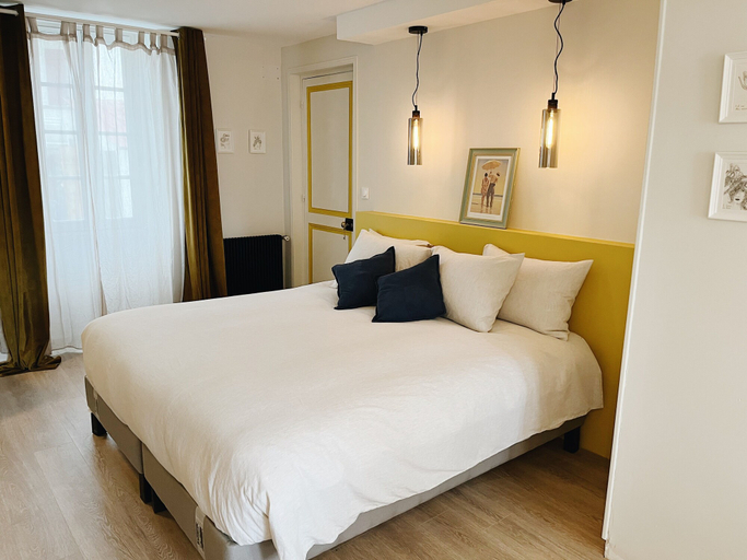 Bedroom 3, Domaine Labouroume, Pyrénées-Atlantiques