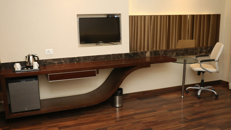 Others 5, Hotel Lakhdatar, Sikar