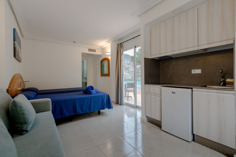 Bedroom 2, Hotel Apartamentos El Pinar, Baleares
