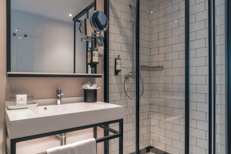 Bathroom 6