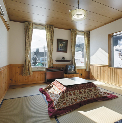 Bedroom 2, Mistral, Minamiuonuma