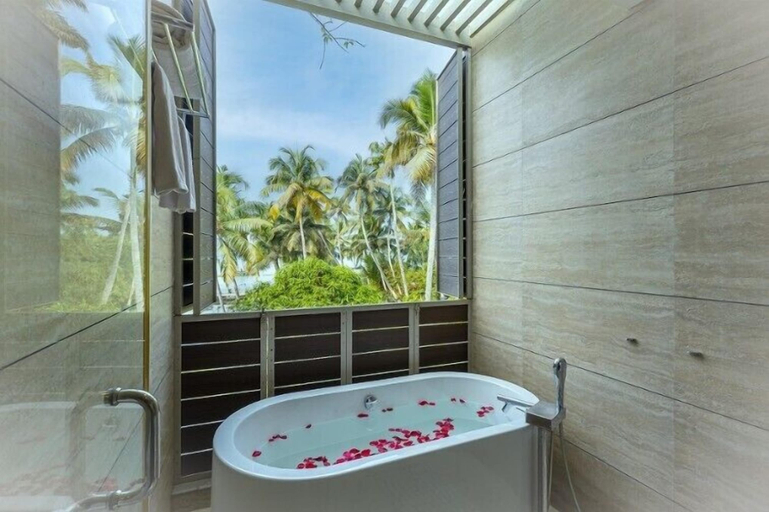 Bathroom 3, Amã Stays & Trails Sherly'S Ente Kumbalanghi, Kochi, Ernakulam
