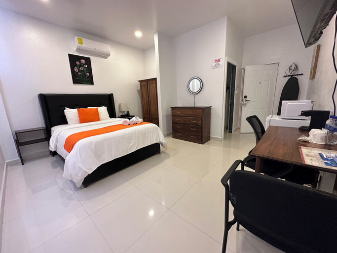 Bedroom 3, Jovilee Hotel