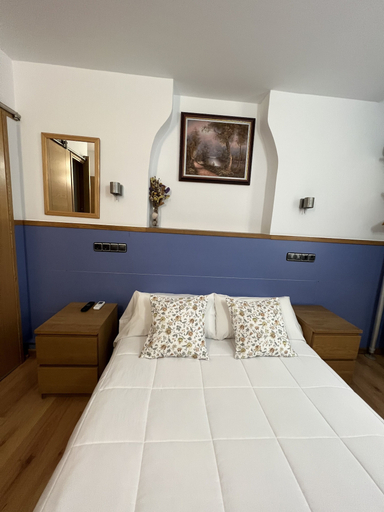 Bedroom 4, Pensión Irune by Vivere Stays, Guipúzcoa