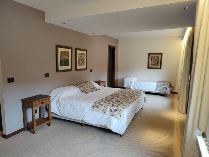 Bedroom 4, Hotel & Spa La Cheminée, Lacar