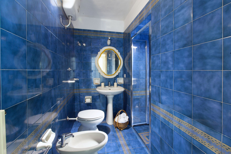 Bathroom 3, Estate4home - La Casa del Maresciallo, Salerno