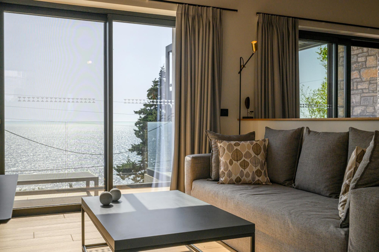 Others 4, Petra Deluxe Studio Suite, Peloponnese