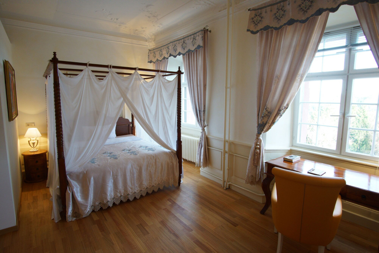 Bedroom 2, Tagungszentrum Schloss Hohenfels, Konstanz