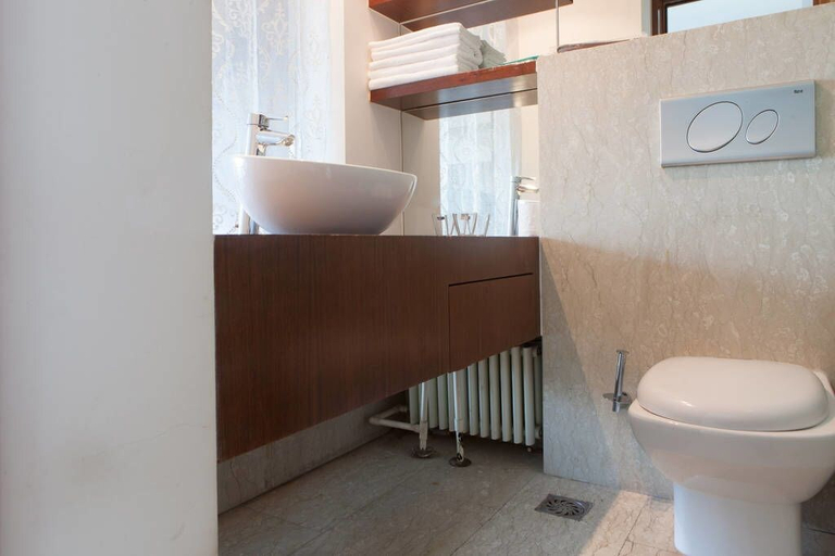 Bathroom 3, Yasmine Seasons Park Apartment Hotel, Beijing