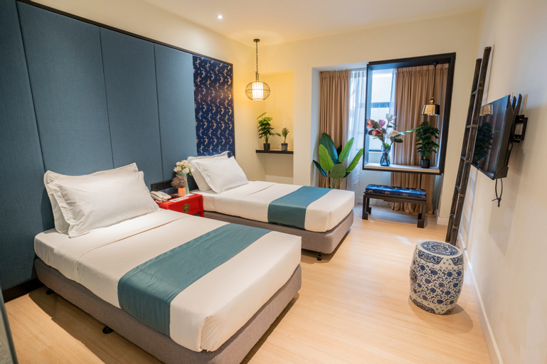 Bedroom 6