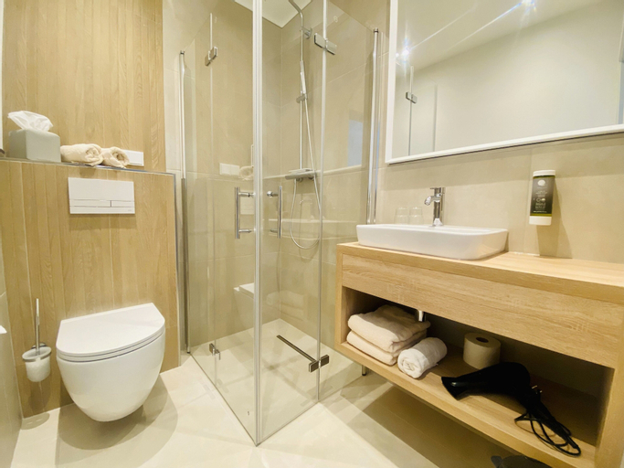 Bathroom 4