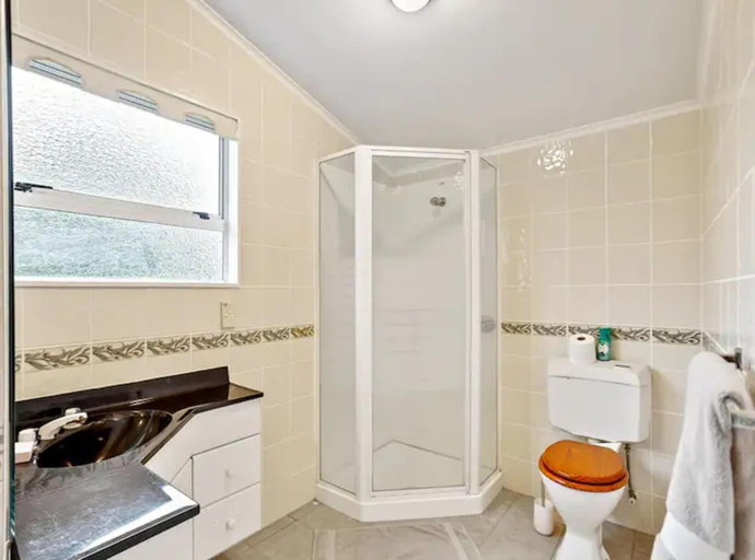 Bathroom, Charming 3 Bedroom Home In Tranquil Rural Karaka, Franklin