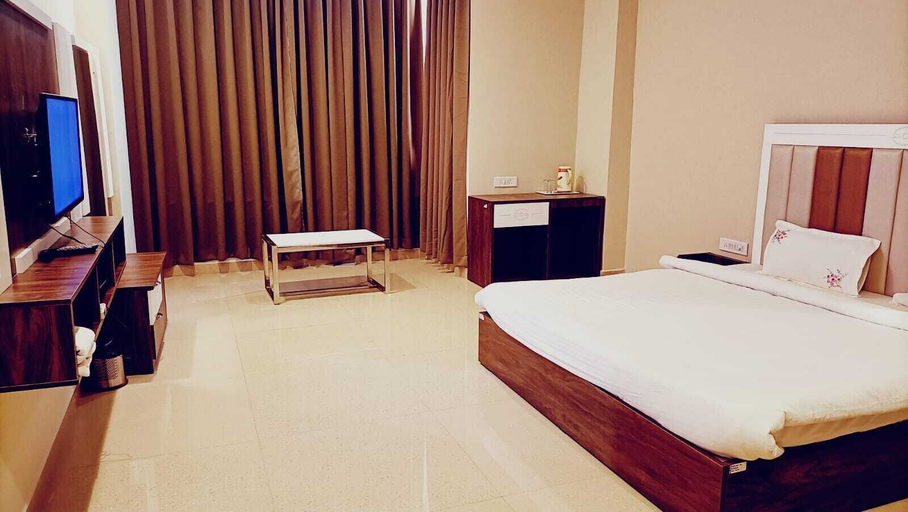 Bedroom 3, Hotel Emperor Paradise, Bilaspur