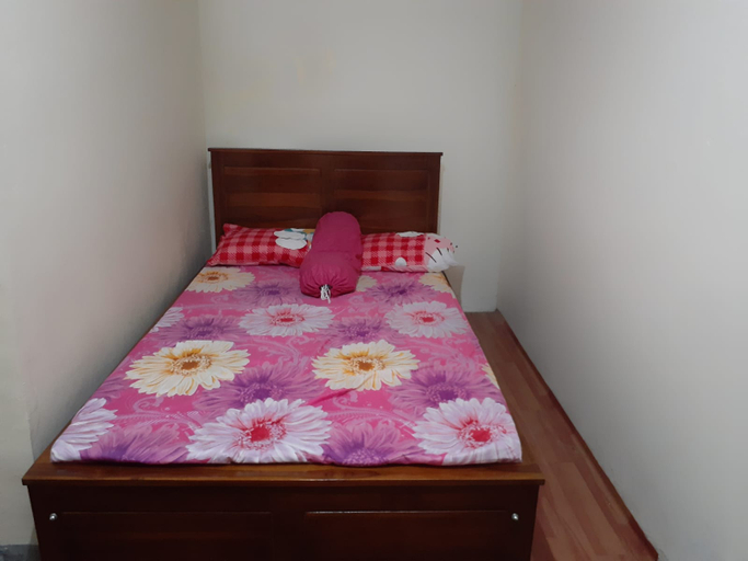 Bedroom 4, Homestay Mbah Polo, Karanganyar