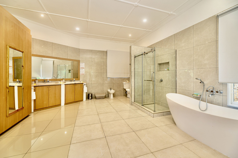 Bathroom, Luxurious 2-bed Villa in Bel Ombre Mahe Seychelles