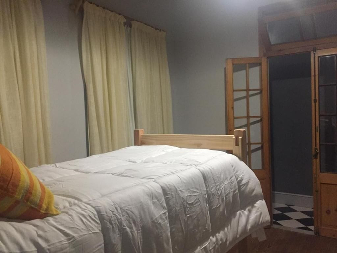 Bedroom 2, AHIVÁ Espacio Temporal, Montevideo