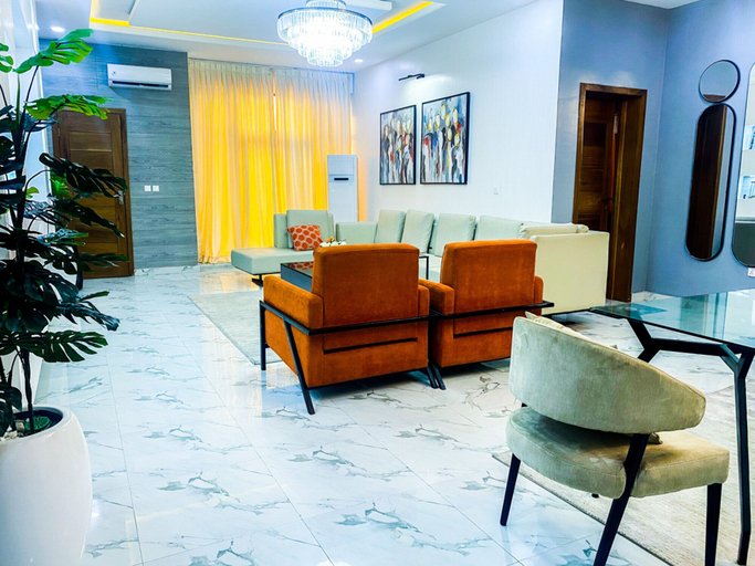 Others 4, Plistbooking, Eti-Osa