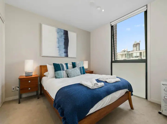 Bedroom 3, Beautiful 2BR - Pool, Gym & Parking Zodiak Stays, Waitakere