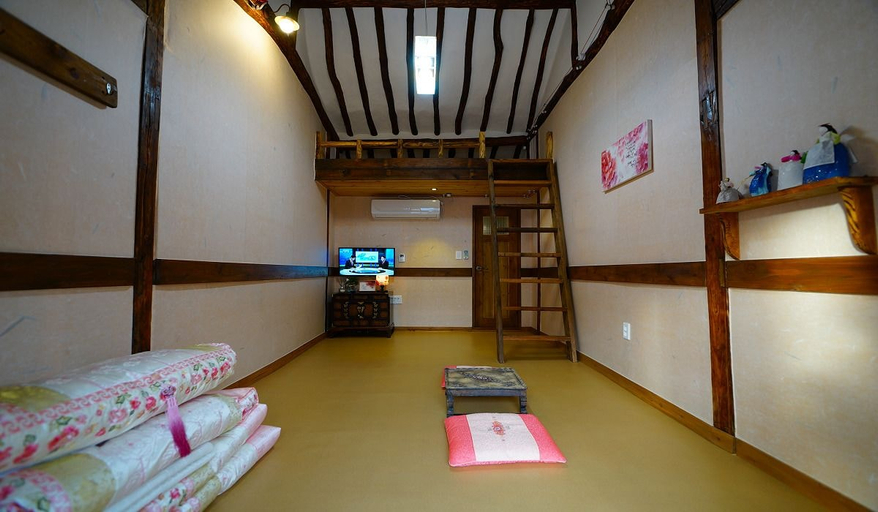 Bedroom 3, Starlight Palace, Jeonju
