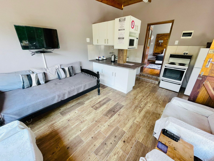 Others 4, Madeira Bed, Chris Hani