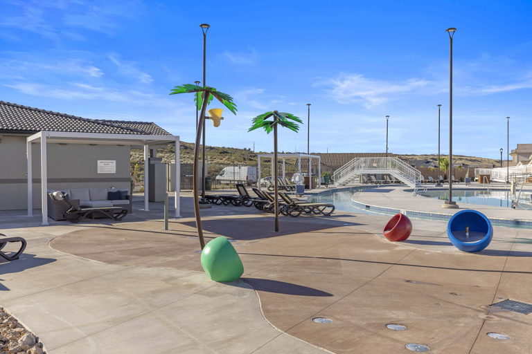 Exterior & Views 2, Endless Summer/ Brand New Waterpark!, Washington