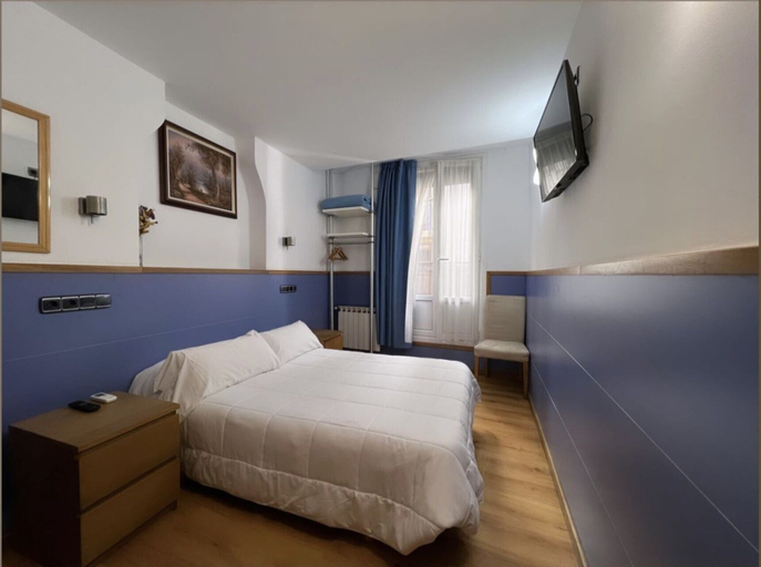 Bedroom 4, Pensión Irune by Vivere Stays, Guipúzcoa