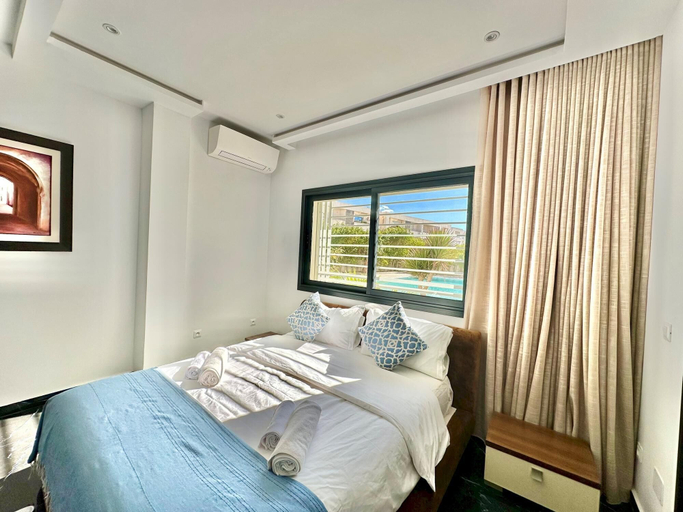 Room 3, Gammarth Touristique Piscine Commune Bord de mer, La Marsa