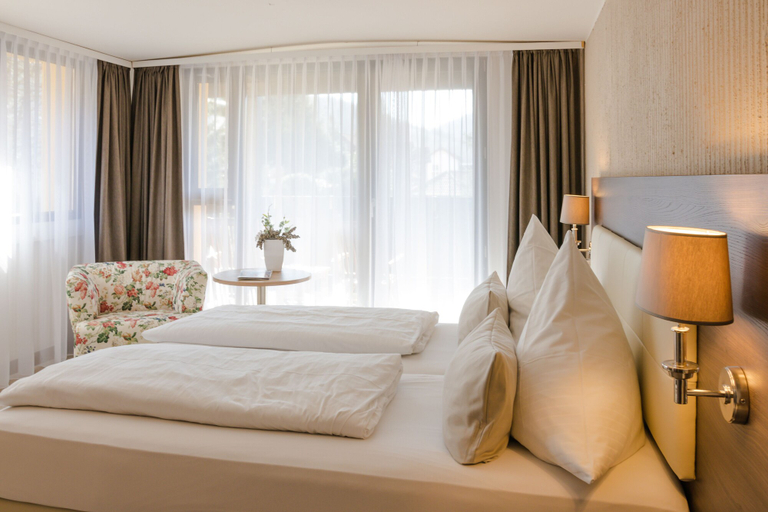 Bedroom 3, Parkhotel Luise, Calw