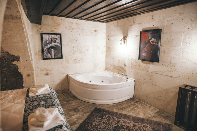 Bathroom 5, Tale Cave INN, Ürgüp