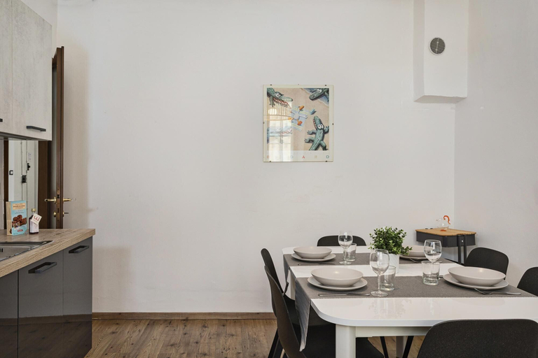 Room 3, Central Cozy Apartment by Wonderful Italy, Genova