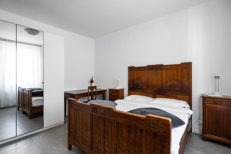 Room 4, San Felice Apartment II by Wonderful Italy, Bologna