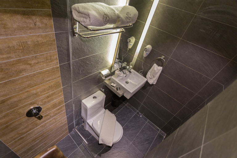 Bathroom 2