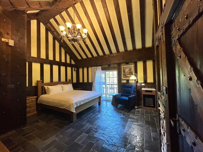 Bedroom 2, Senboard Manor, Nantou