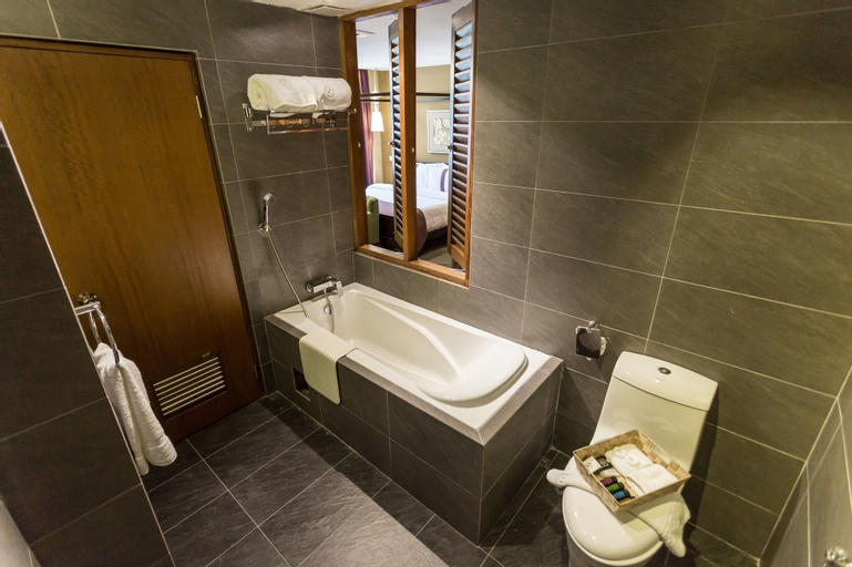 Bathroom 2
