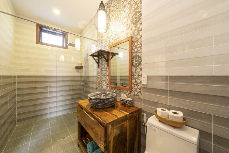 Bathroom 4, Blue Whale Homestay, Da Nang