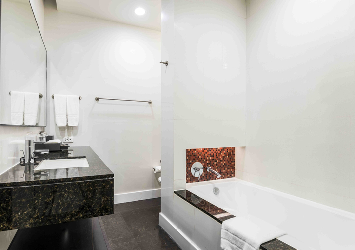 Bathroom 9