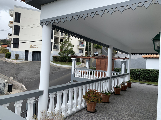 Others 5, Oceanview Oasis in Funchal, Funchal