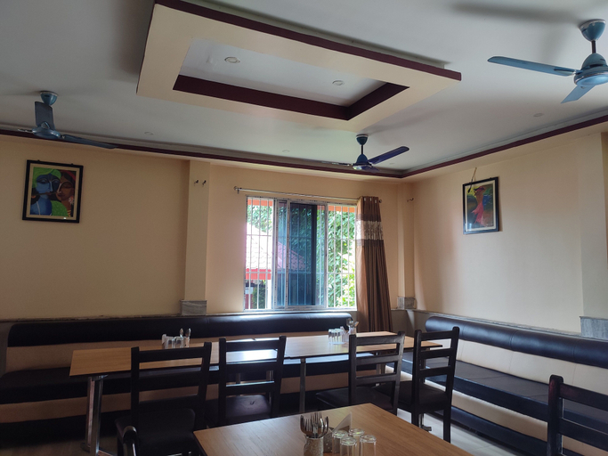 Food & Drinks 5, Maa River View, Alipurduar