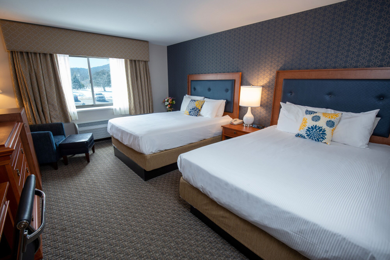 Bedroom 3, Fort William Henry Hotel and Conference Center, Warren
