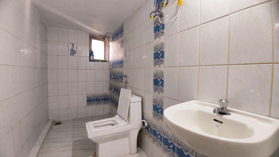 Bathroom 4, Hiline Hotels and Resorts, North Goa