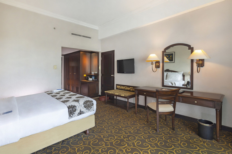 Bedroom 16