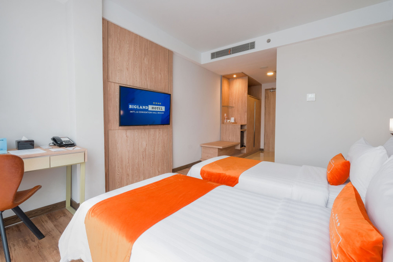 bedroom 5