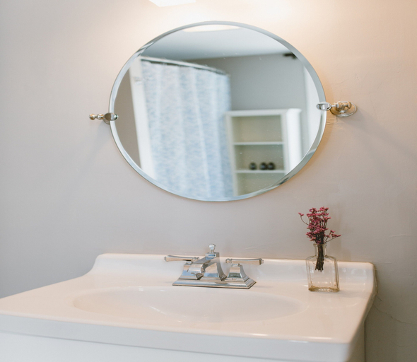 Bathroom 3, Admirals Quarters Inn, Lincoln