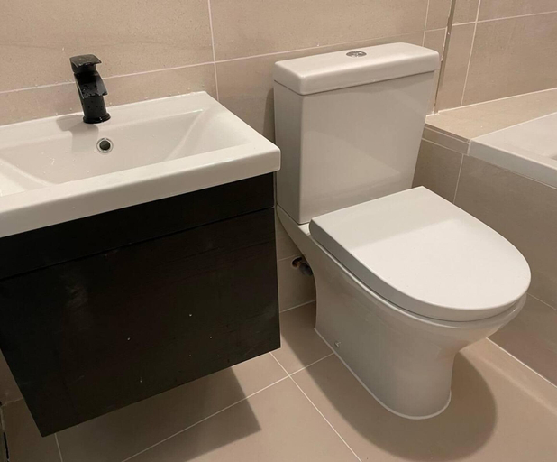Bathroom, Beautiful 2-bed Apartment in Central London, London