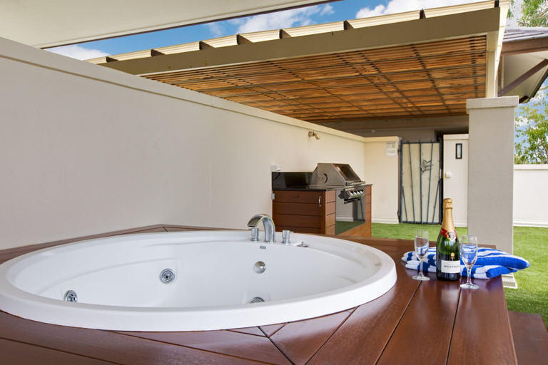 Bathroom 4, Private Penthouse 407, Cairns