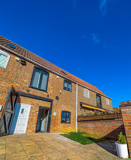 Exterior & Views, Lock View, Lincolnshire